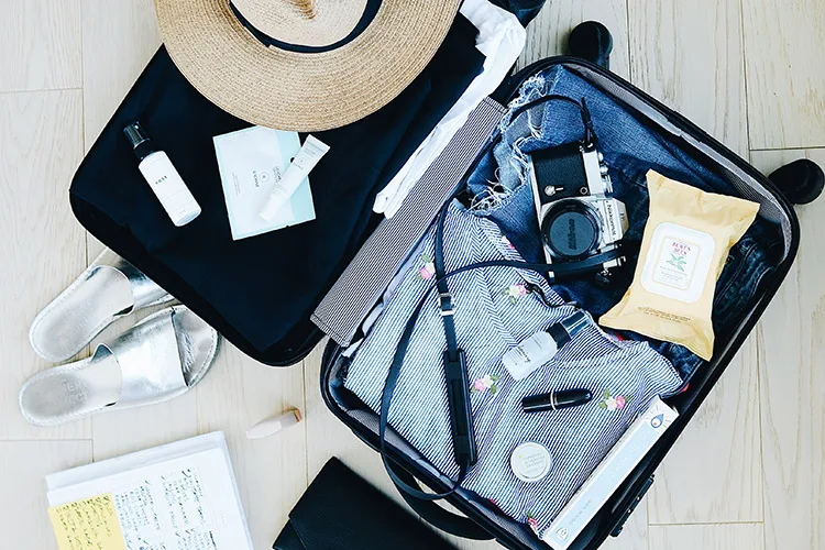 muistilista matkalaukun pakkaamiseen