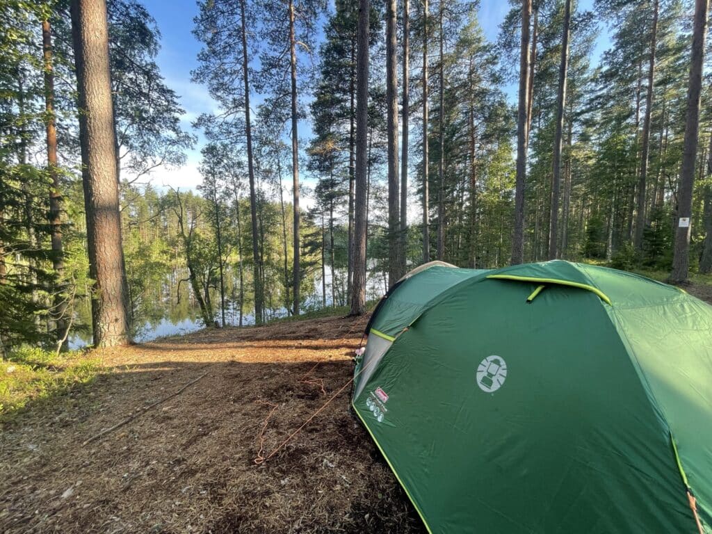 Teltta järven jäljellä